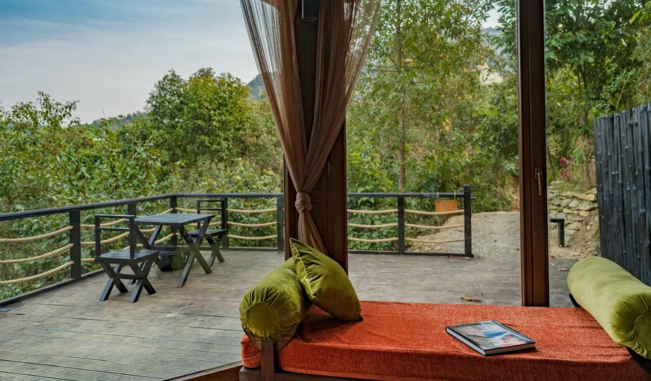The Pavilions Himalayas Lake View Pokhara Exteriör bild