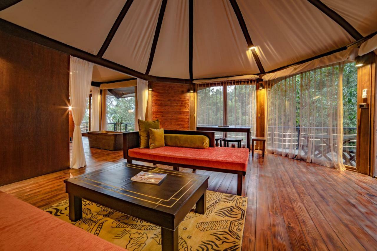 The Pavilions Himalayas Lake View Pokhara Exteriör bild
