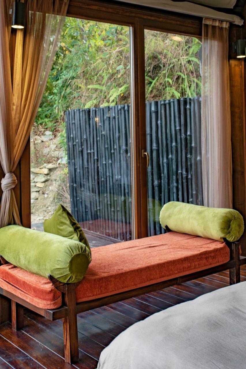 The Pavilions Himalayas Lake View Pokhara Exteriör bild